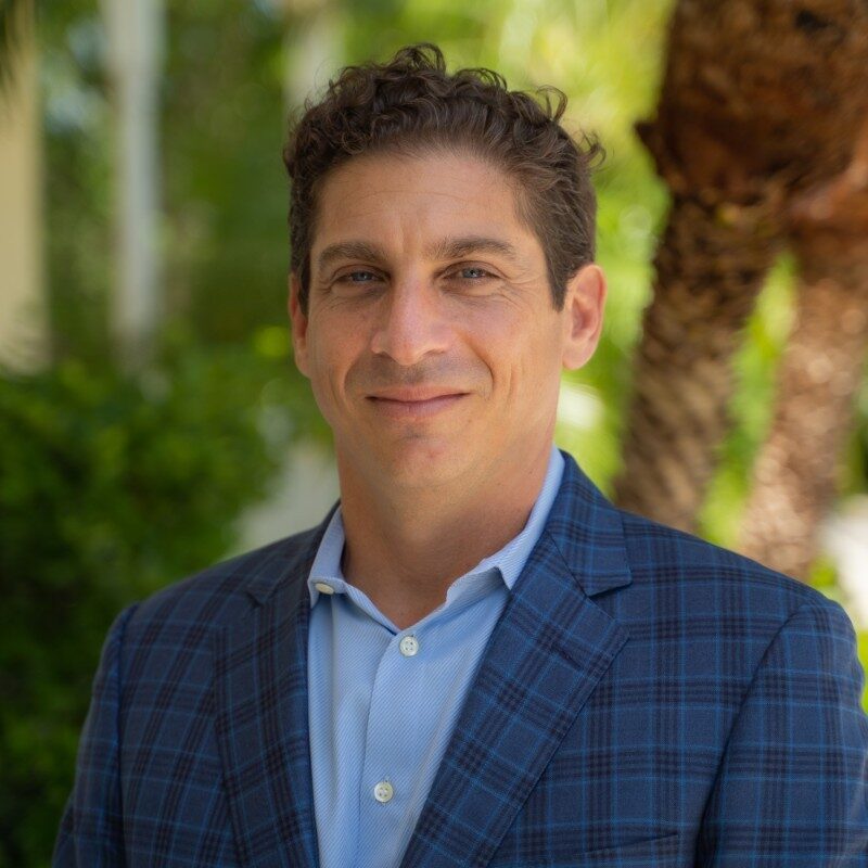 Ashley Bloom Headshot-palm springs