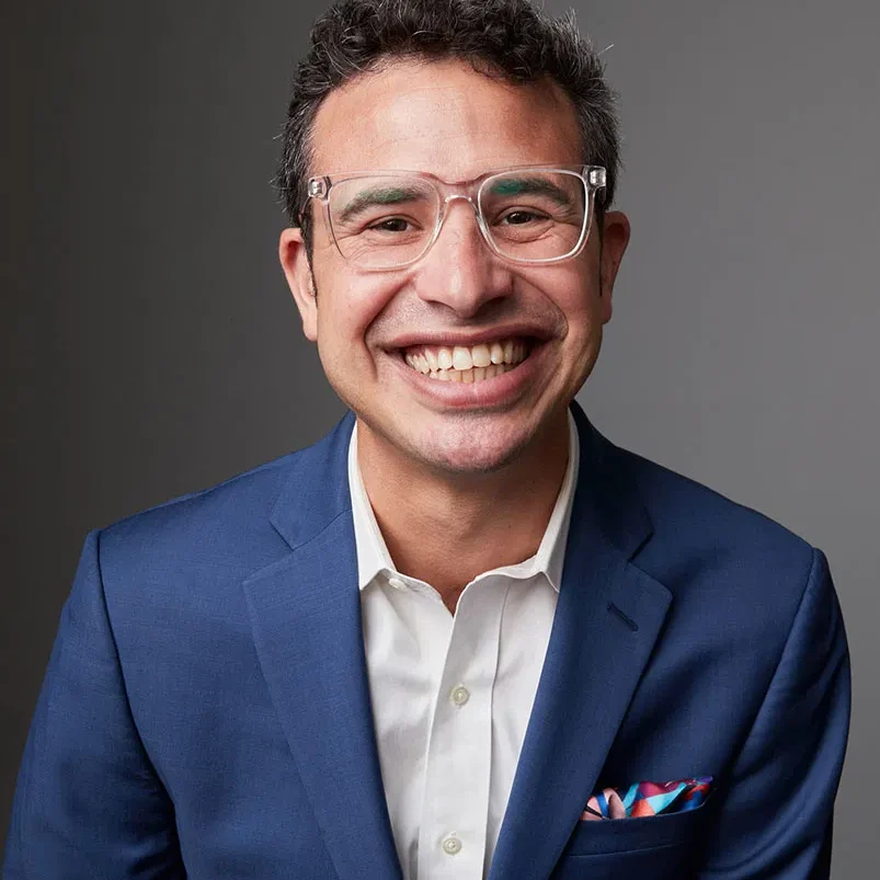 Smiley Poswolsky Headshot-2